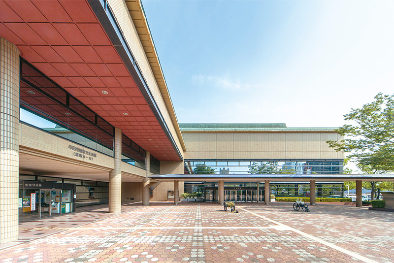 半田市雁宿ホール